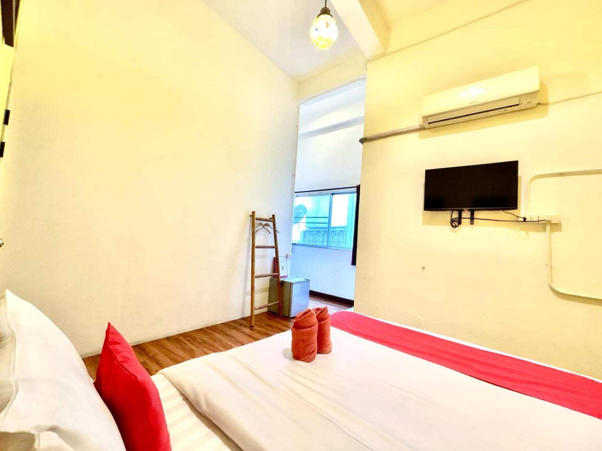 Yak Guesthouse Chiang Mai Bagian luar foto